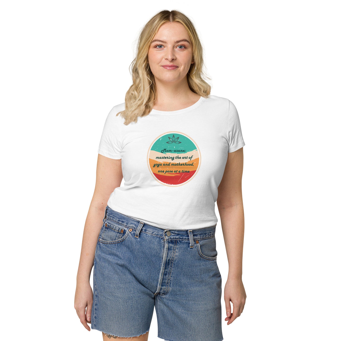 Mom-asana Organic T-shirt - Retro